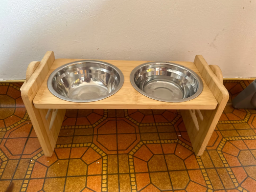 Dul stainless steel pet bowl with wood made elevating frame - Customer review photo