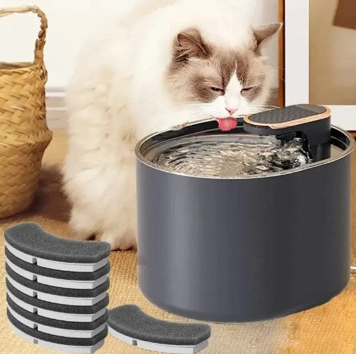 Cat drinks water with  3L Automatic Cat Water Fountain
