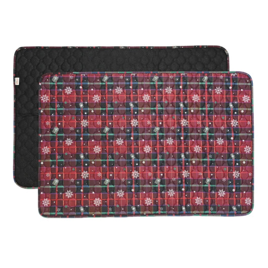 Reusable red plaid Christmas pet pee pad for dogs and cats, used as bed mat or blanket