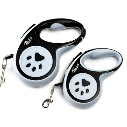 Automatic retractable dog leash with anti-slip handle and 360-degree swivel for all dog sizes