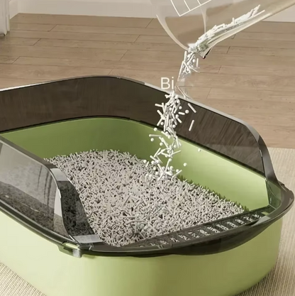 High-sided open cat litter box with low entry, designed for kittens, senior cats, and splash protection.