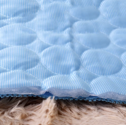 Cooling gel pet mat for summer heat relief and joint pain support