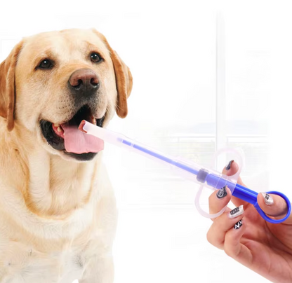 Pet pill applicator syringe with soft silicone tip for easy medicine delivery