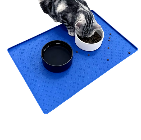 Waterproof silicone pet placemat for spill-proof feeding and easy cleaning