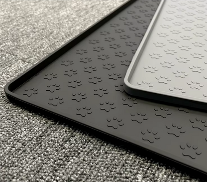 Dog eating on waterproof silicone pet feeding placemat