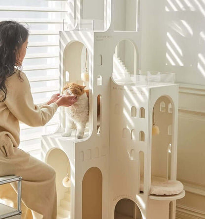 Dream Castle Cat House, Luxury Cat Bed with Lighting, Cozy Faux Fur Cat Hideaway