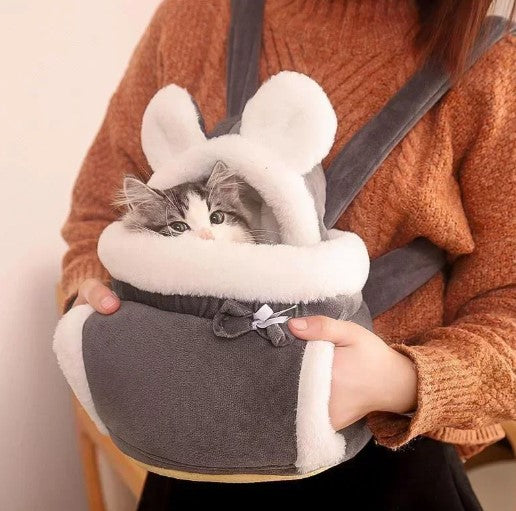 stylish cat travel bag for safe and comfortable journeys