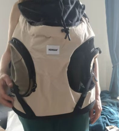 People wear a pet travel backpack which for autumn - Customer review photo
