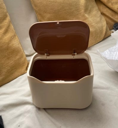 Open cat waste storage box, designed for easy disposal and odor control - Customer review photo