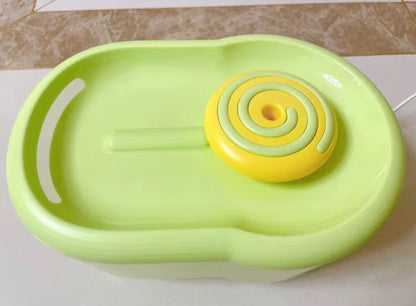 Smart electric cat water dispenser with quiet filtration and high-capacity tank for clean and fresh hydration.