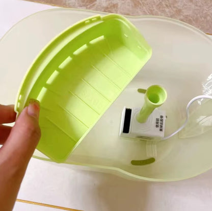 Smart electric cat water dispenser with quiet filtration and high-capacity tank for clean and fresh hydration.