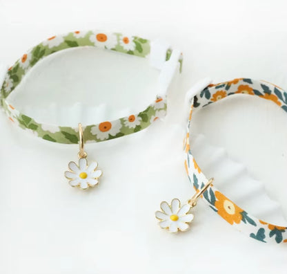 Reflective plaid cat collar with bow and daisy charm for small pets