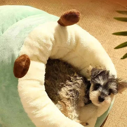 Warm semi-enclosed pet kennel house for cats and dogs with washable cushion