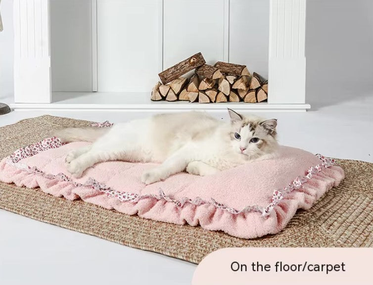 Pet Lace Sleeping Mat soft breathable washable bed for cats and dogs with elegant lace design