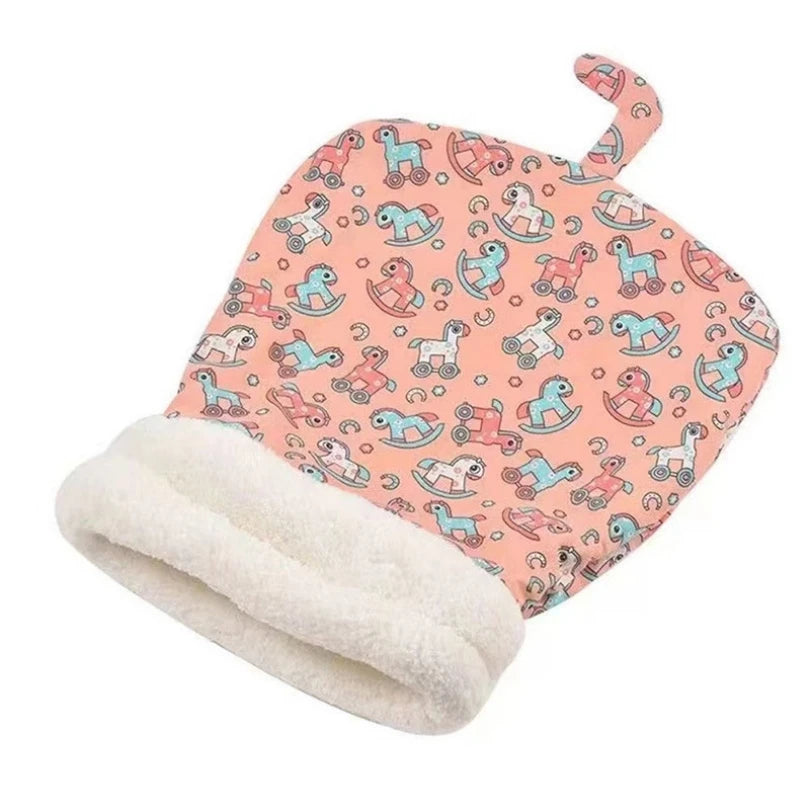 Plush cat sleeping bag with thickened design, providing warmth and comfort for kittens and puppies in winter.