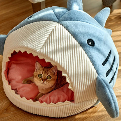 Enclosed warm cat bed with plush cushion for cats and small dogs