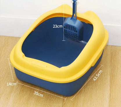 Semi-enclosed cat litter box with high border, easy to clean, and private space for cats