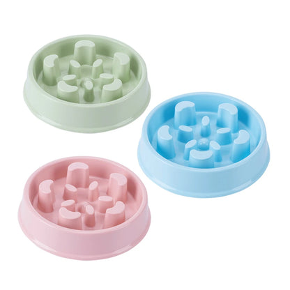 Pet Slow Food Bowl with raised obstacles to promote slower and safer eating for cats and dogs