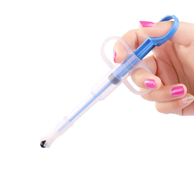 Gentle pet pill applicator syringe for safely administering medication to dogs and cats