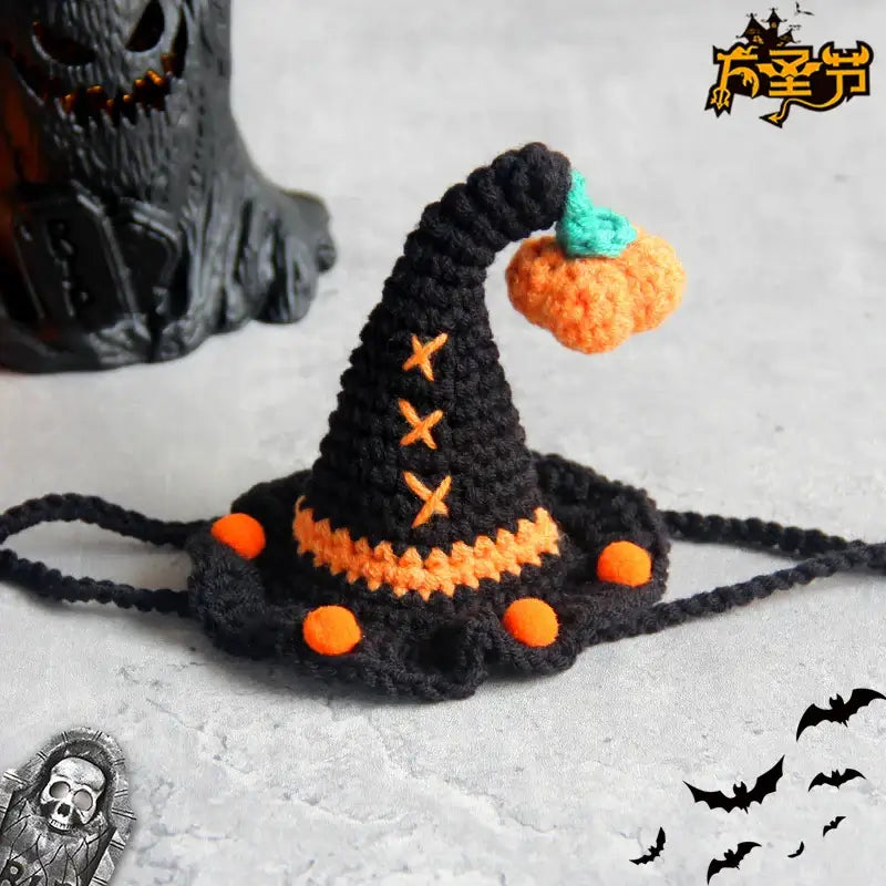 Hand-knit Halloween pet collar bib featuring ghost designs, perfect for dressing up cats and dogs during the spooky season.