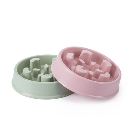 Pet Slow Food Bowl with raised obstacles to promote slower and safer eating for cats and dogs