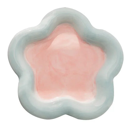 Cartoon ceramic cat bowl for stylish and safe pet feeding