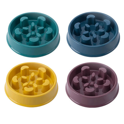 Pet Slow Food Bowl with raised obstacles to promote slower and safer eating for cats and dogs