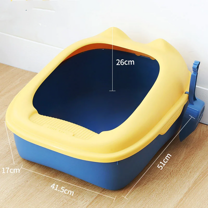 Semi-enclosed cat litter box with high border, easy to clean, and private space for cats