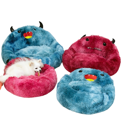 Festive warm bed mat for cats and small dogs with soft cushion
