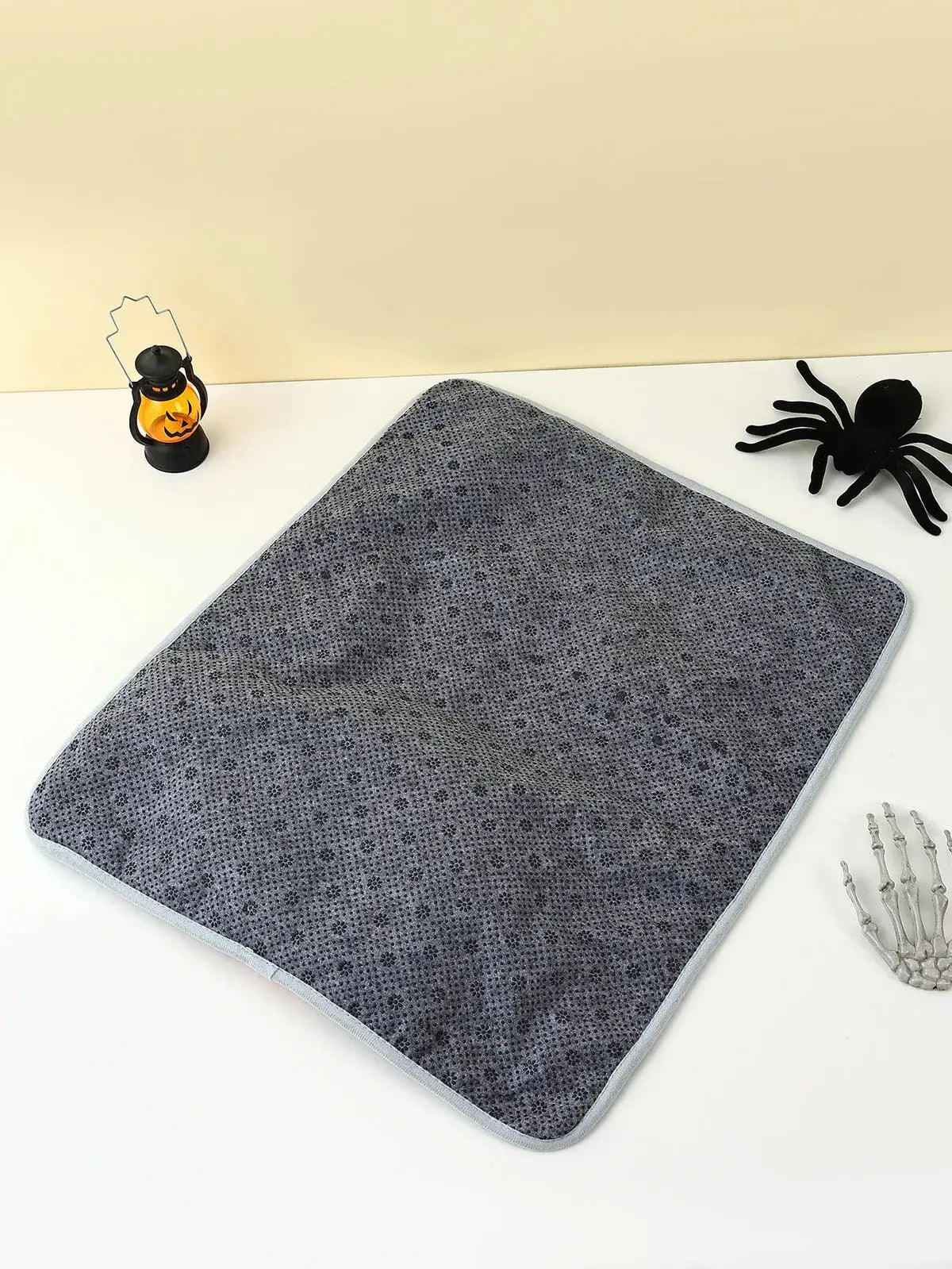 Pet Snuffle Mat for Cats and Dogs - Halloween Pumpkin Feeding Mat for Slow Feeding and Interactive Play.