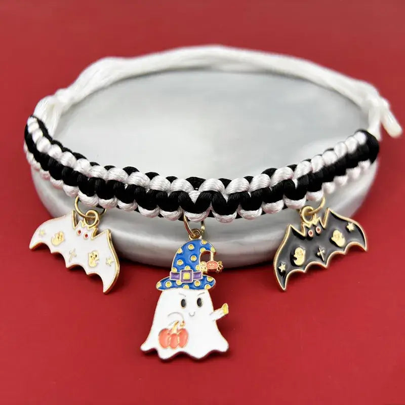 Hand-woven Halloween pet collar with pumpkin pendant for cats and small dogs