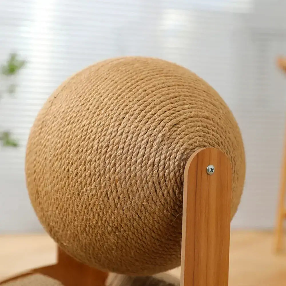 2 in 1 cat scratching ball featuring a sisal scratch board and wooden design, perfect for satisfying cats’ natural instincts and protecting furniture.