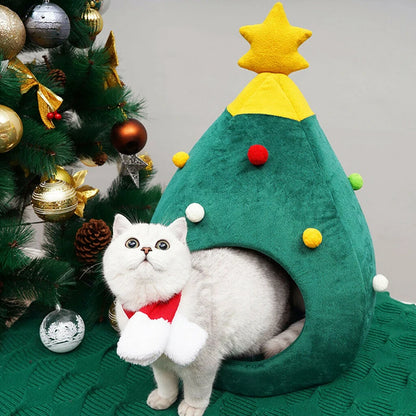 Festive Christmas tree-shaped semi-enclosed cat bed for cozy winter lounging