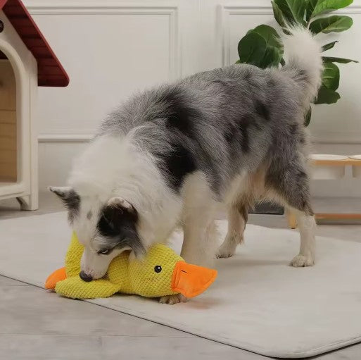 Soft calming duck plush toy for dogs and cats with wool fabric – anti-anxiety cuddle toy