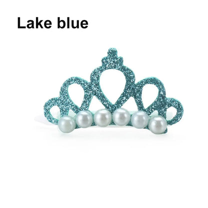 Cat wearing a crown-shaped grooming bow tie, ideal for special occasions or stylish everyday wear