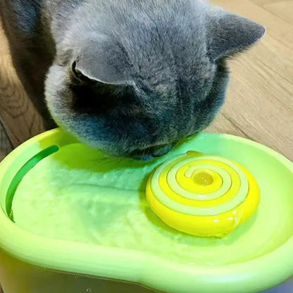 Smart electric cat water dispenser with quiet filtration and high-capacity tank for clean and fresh hydration.