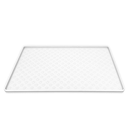 Dog eating on waterproof silicone pet feeding placemat